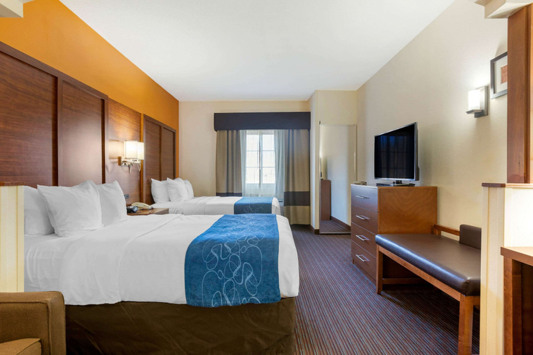 Bedroom 3, Comfort Suites Stevensville - St. Joseph, Berrien