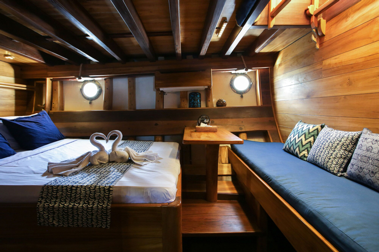 Bedroom 2, Tanaka Liveaboard Raja Ampat, West Manggarai