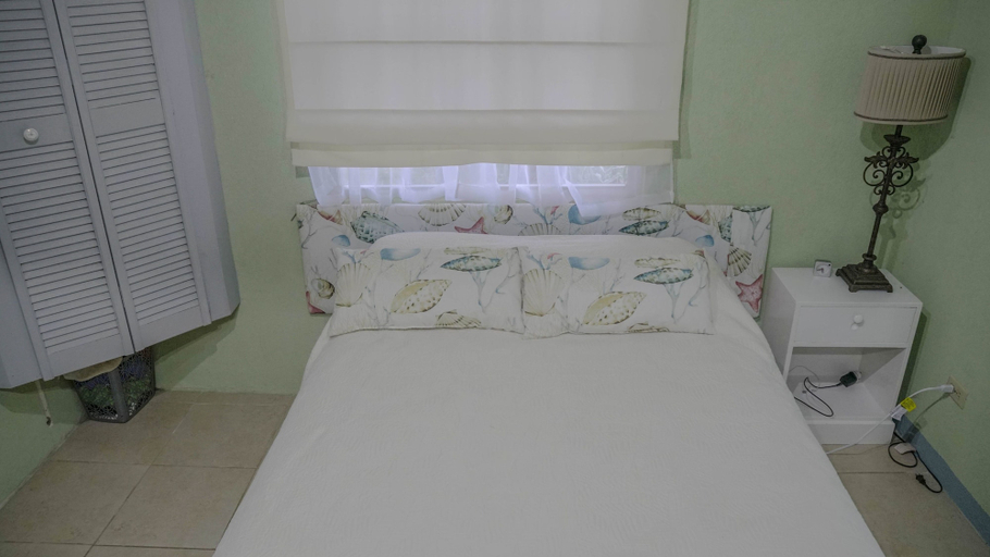 Bedroom 2, Stay Awhile Apartment