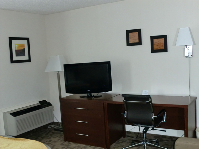 Bedroom 4, Comfort Inn Birch Run - Frankenmuth, Saginaw