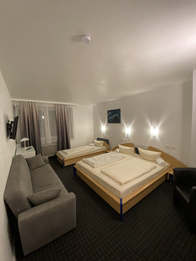Bedroom 2, Hotel Luise, Essen