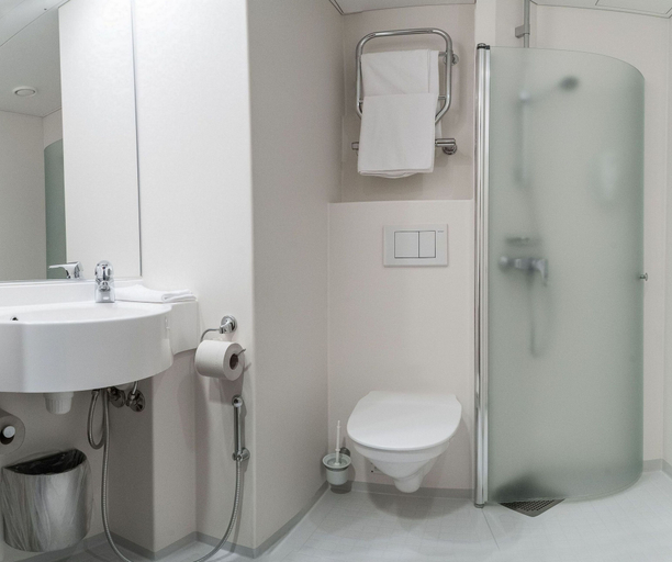 Bathroom, GreenStar Hotel Joensuu, North Karelia