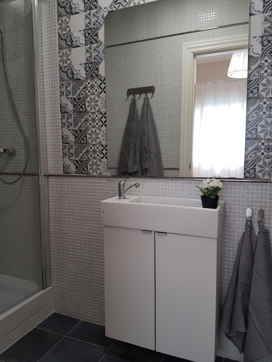 Bathroom 4, HomeMalaga La Merced Studio, Málaga