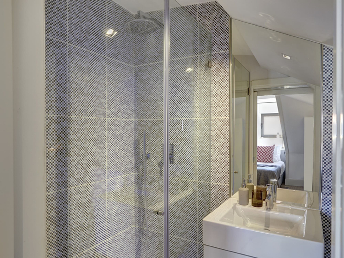 Bathroom 3, Porto Downtown Lovers Suites Bombarda 451, Porto