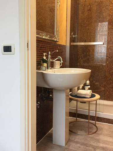 Bathroom 5, B&B Colombo, Venezia