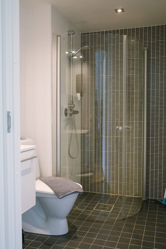Bathroom 4, Engeltofta Sea Lodge Hotel, Gävle