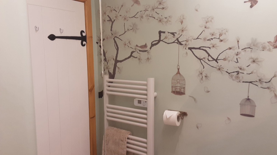 Bathroom 3, Wesley House Holiday Cottages, Cornwall