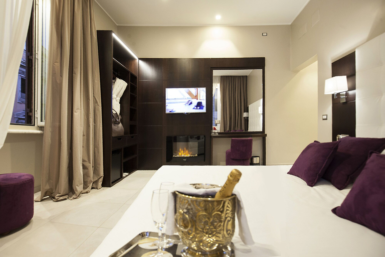 Bedroom 5, Roman Holidays Boutique Hotel, Rome