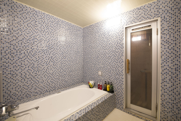 Bathroom 5, Hotel Love, Nagoya