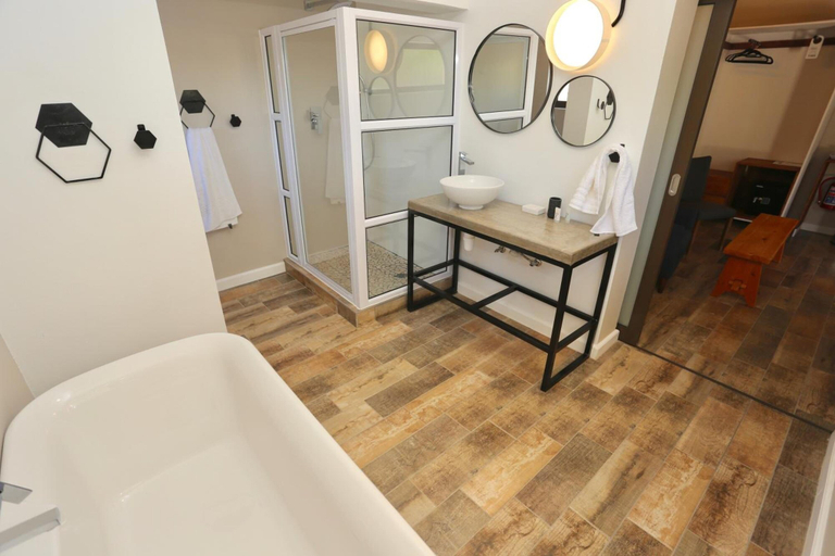 Bathroom 4, Boutique Guesthouse Mariental, Mariental Urban