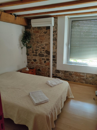 Bedroom 2, La Maison de Verotte, Pyrénées-Orientales