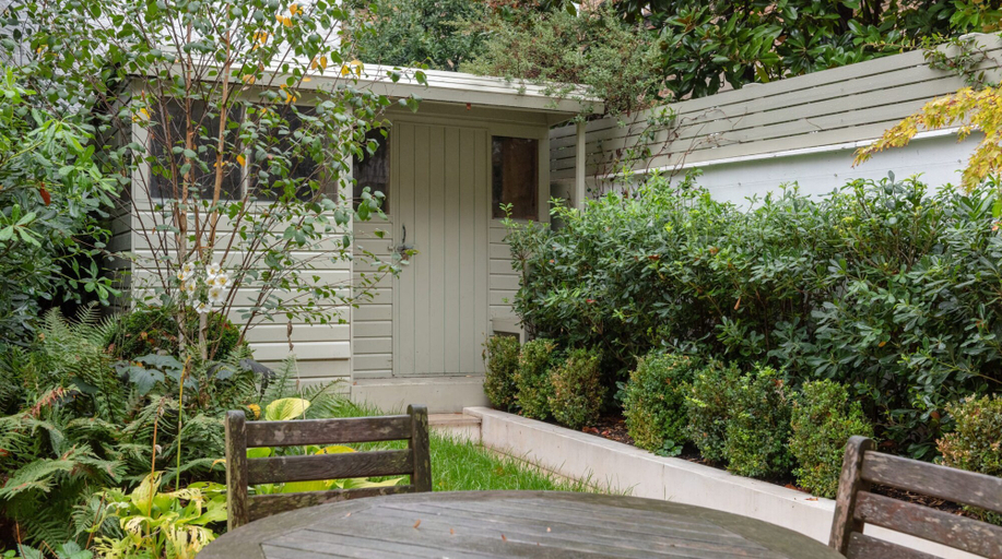Exterior & Views, JOIVY Elegant 3-Bed Flat W/ Private Garden In Notting Hill, London