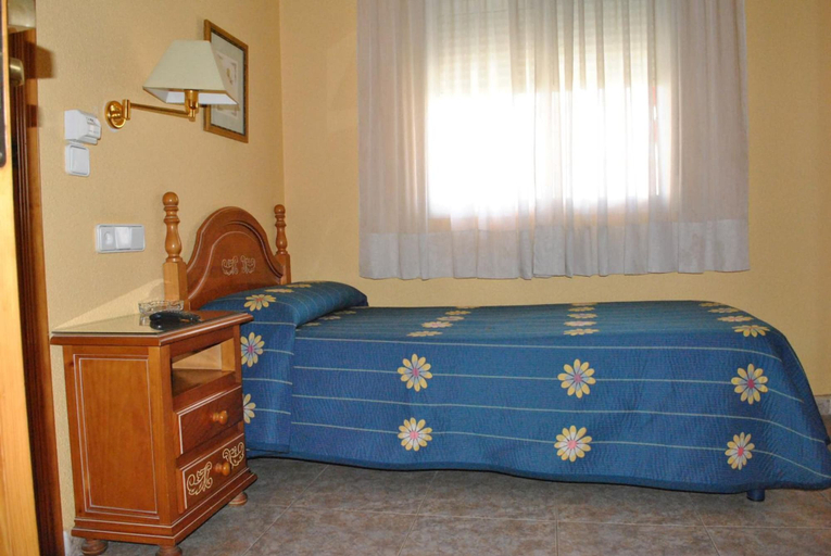 Bedroom 4, Rey Teodomiro, Alicante