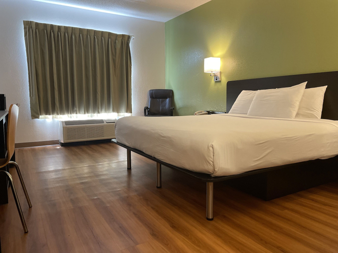 Bedroom 3, Willow Lodge Willoughby – Cleveland Mentor, Lake