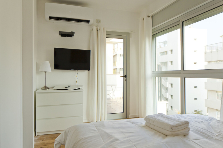 Bedroom 2, TLV Suites by the sea 3 Rooms