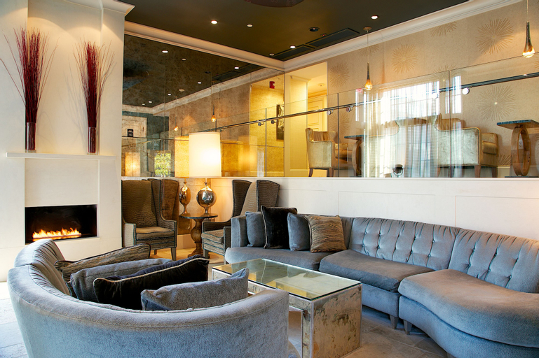 Hotel Veritas, Middlesex
