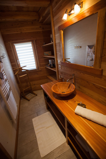 Bathroom 5, Le Bacchu Ber, Hautes-Alpes