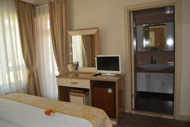 Bedroom 2, Yildirim Hotel, Şultan Koçhisar