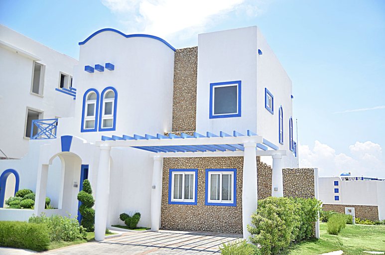 Exterior & Views 2, Thunderbird Resorts - Poro Point, San Fernando City