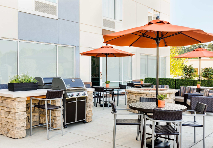 Food & Drinks 5, TownePlace Suites Charleston Mt. Pleasant, Charleston
