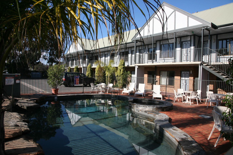 Exterior & Views 2, ibis Styles Adelaide Manor, Adelaide