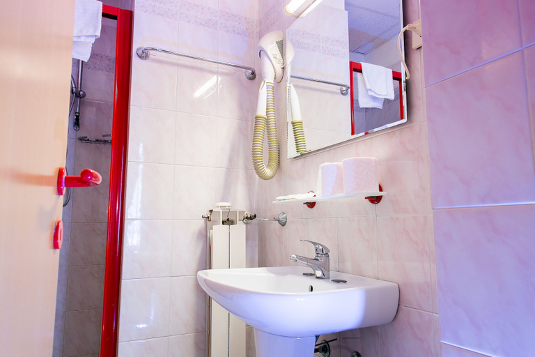 Bathroom 4, Hotel Altavilla 9, Roma