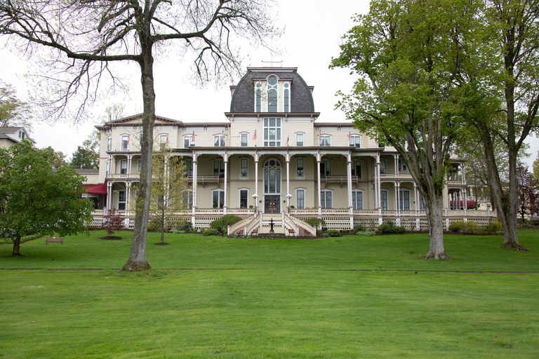 Exterior & Views, Athenaeum Hotel, Chautauqua