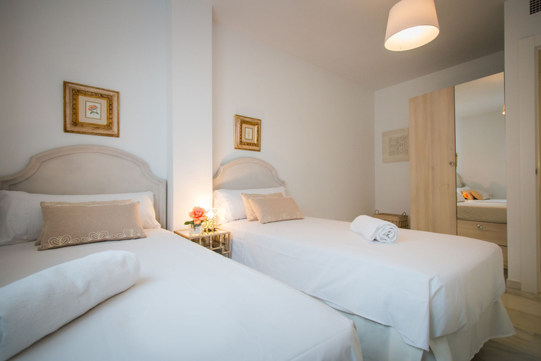 Bedroom 3, Holidays2Malaga Train Station Area Apartments, Málaga