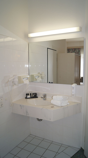 Bathroom 4, Van der Valk Landhotel Spornitz, Ludwigslust-Parchim