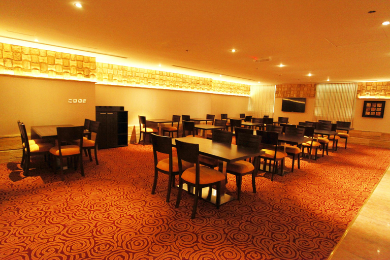 Food & Drinks 4, Golden Ocean Hotel, Doha