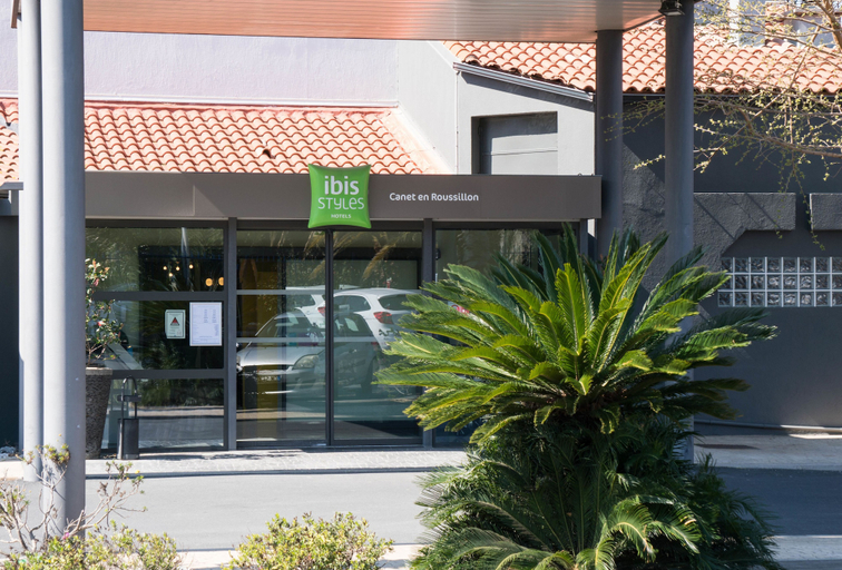 Exterior & Views 2, ibis Styles Perpignan Canet-en-Roussillon, Pyrénées-Orientales