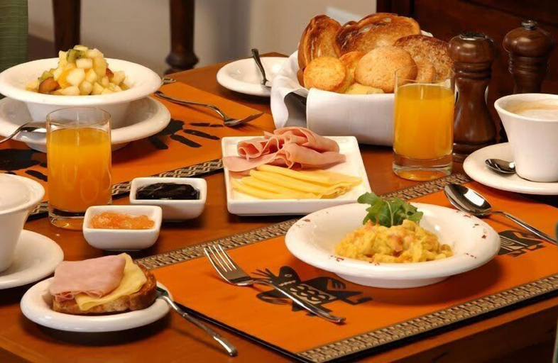 Food & Drinks 5, Hotel Colonial Blanco, Distrito Nacional