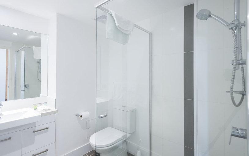 Bedroom 5, Eastwood Apartments, Woolloongabba