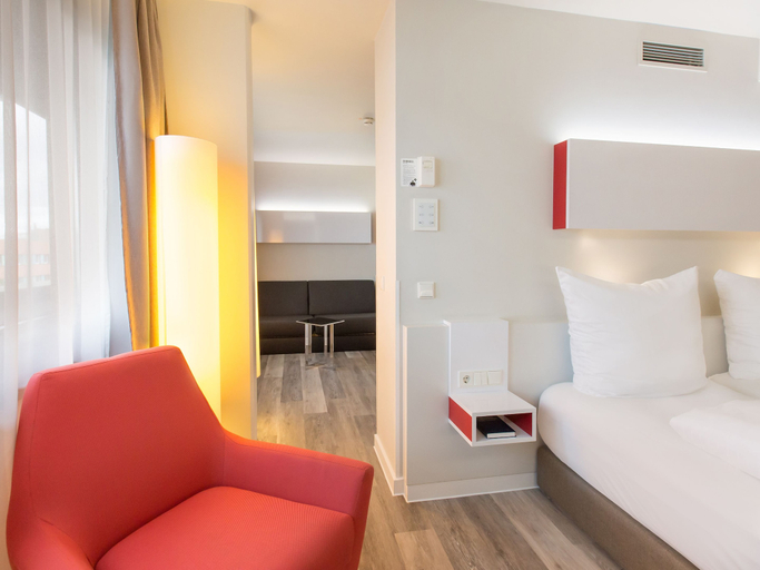 Bedroom 3, Dormero Hotel Hannover, Region Hannover