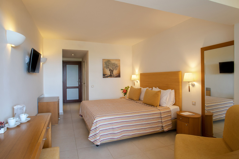 Bedroom 3, Blue Sea Beach Affiliated by Melia, Crete