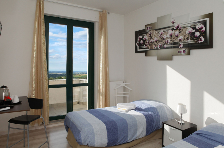 Bedroom 5, Residence Corso Europa, Piacenza