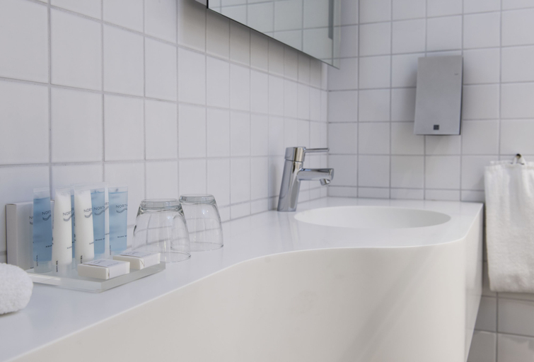 Bathroom 4, Thon Hotel Rosenkrantz, Bergen