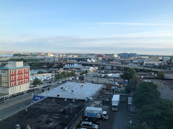Exterior & Views 6