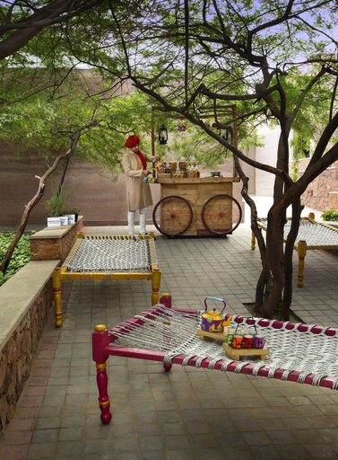 Food & Drinks 5, The Lalit Mangar, Faridabad