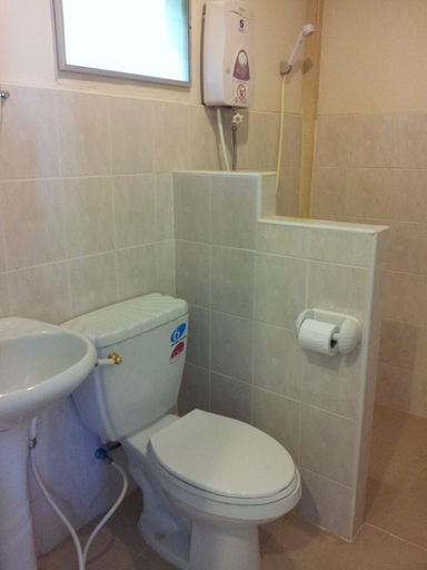 Bathroom 3, Makathanee Resort, K. Ko Kut