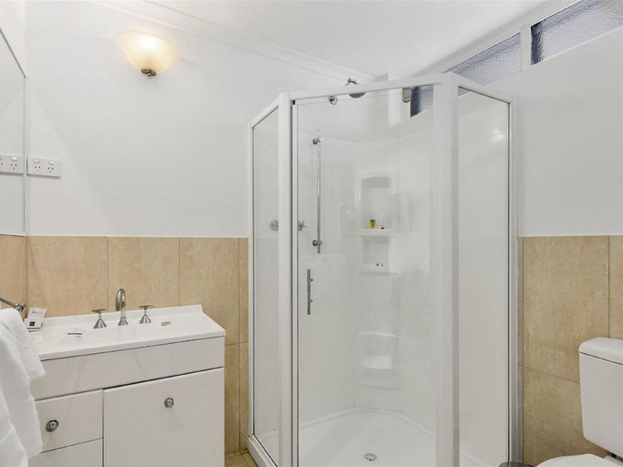 Bathroom 5, Quality Inn and Suites Traralgon, Latrobe - Traralgon