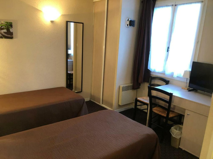 Bedroom 4, Hôtel Les Falaises, Lot