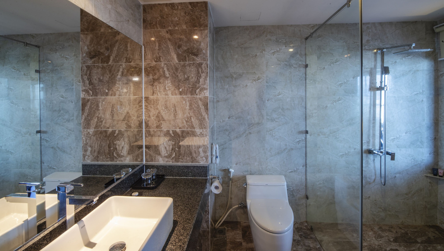 Bathroom 5, Muong Thanh Grand Da Nang Hotel, Da Nang