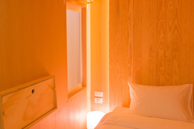 Bedroom 4, Boxtel at Suvarnabhumi Airport, Bang Plee