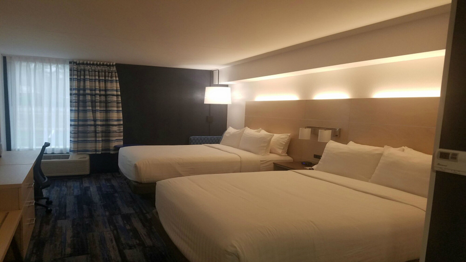 Bedroom 5, Holiday Inn Express WILLIAMSBRG BUSCH GARDENS AREA by IHG, James City