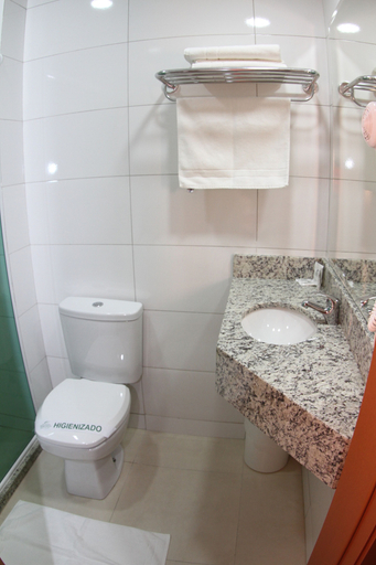 Bathroom 4, Hotel Maestro Express, Francisco Beltrão