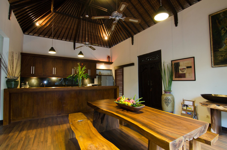 Others 5, Villa Nesanur, Denpasar