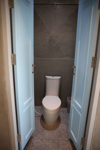Bathroom 5, Latima Boutique Hostel, Muang Kanchanaburi