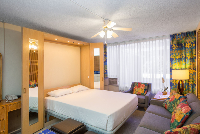 Bedroom 3, Kuhio Banyan Club, Honolulu