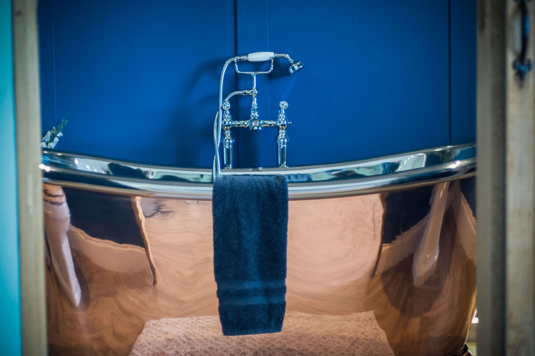 Bathroom 3, Brandy Cove - 1 Bed Cabin - Landimore, Swansea